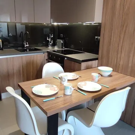 Aerial Nest * Tesalónica